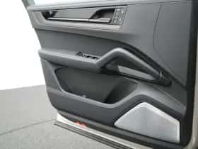 Porsche Cayenne (0) thumbnail 40