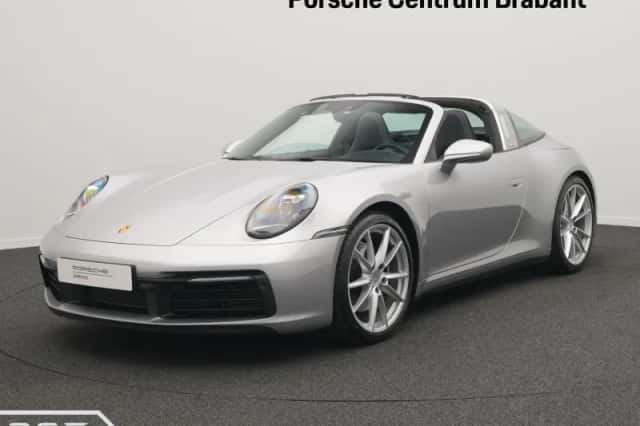 Porsche 911 (2021) thumbnail 1