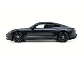 Porsche Taycan (2024) thumbnail 2