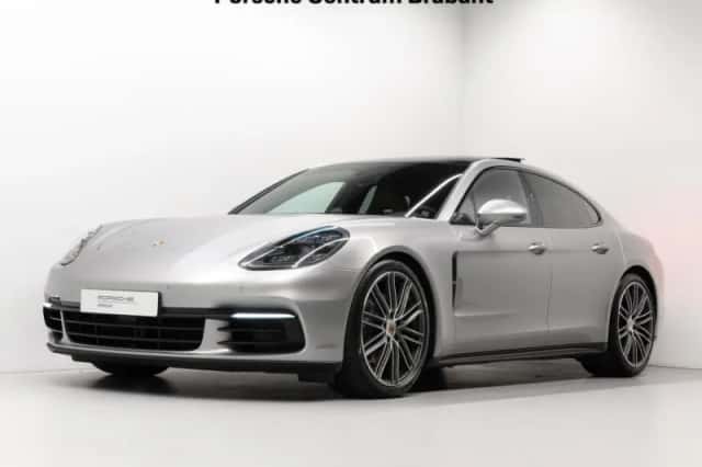 Porsche Panamera (2017) thumbnail 1
