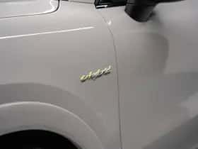 Porsche Cayenne (2024) thumbnail 9