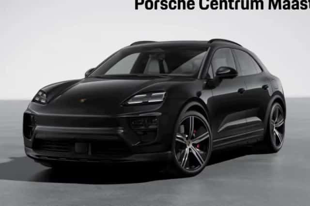 Porsche Macan (2026) thumbnail 1