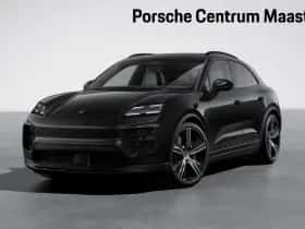 Porsche Macan (0) thumbnail 1