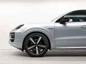 Porsche Cayenne (2026) thumbnail 5