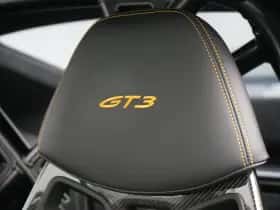 Porsche 911 (2021) thumbnail 19