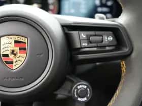 Porsche 911 (2021) thumbnail 21