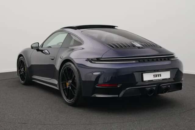 Porsche 911 (2026) thumbnail 3