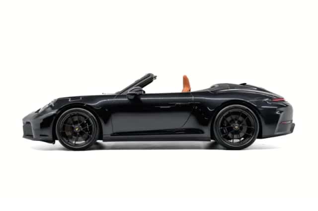 Porsche 911 (2026) thumbnail 2