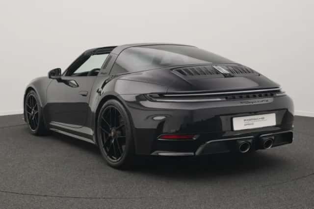 Porsche 911 (2026) thumbnail 3