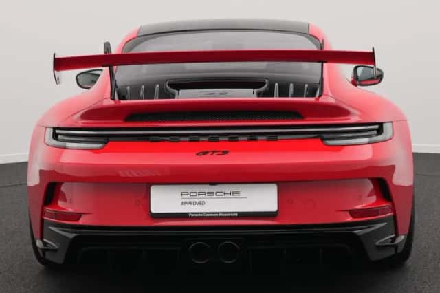 Porsche 911 (2021) thumbnail 4