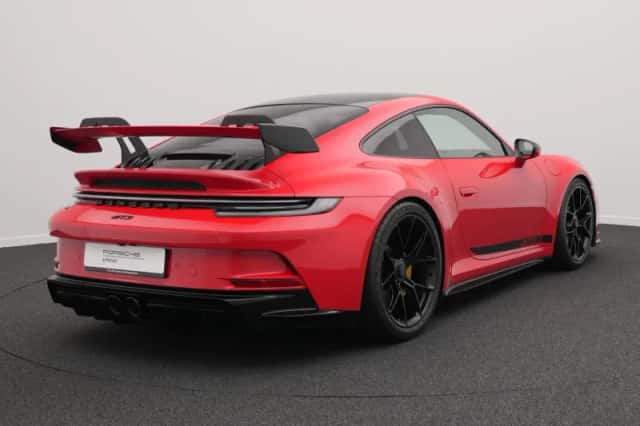 Porsche 911 (2021) thumbnail 5