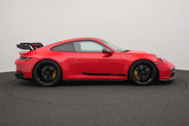 Porsche 911 (2021) thumbnail 6