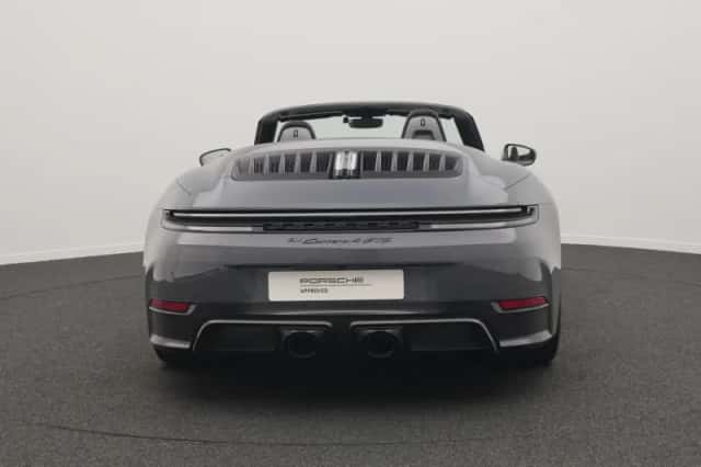 Porsche 911 (2025) thumbnail 4