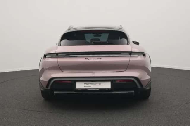 Porsche Taycan (2022) thumbnail 4