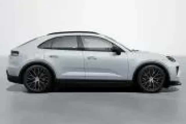 Porsche Macan (2025) thumbnail 6