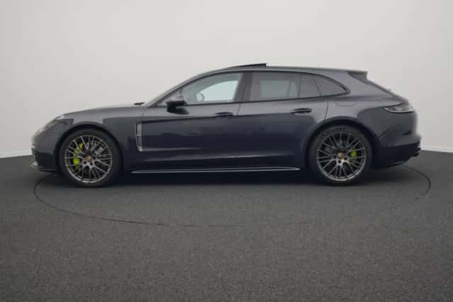 Porsche Panamera (2023) thumbnail 2