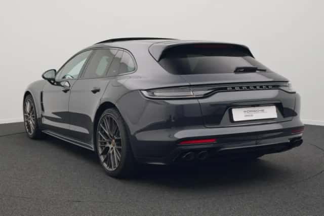 Porsche Panamera (2023) thumbnail 3