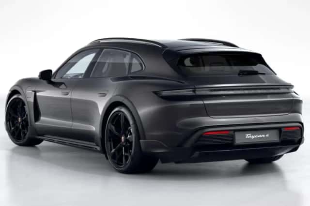 Porsche Taycan (2022) thumbnail 2