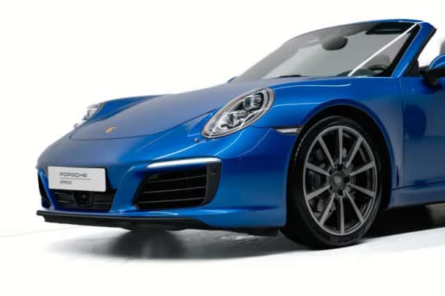 Porsche 911 (2016) thumbnail 6