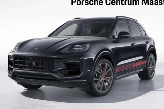 Porsche Cayenne (2024) thumbnail 1