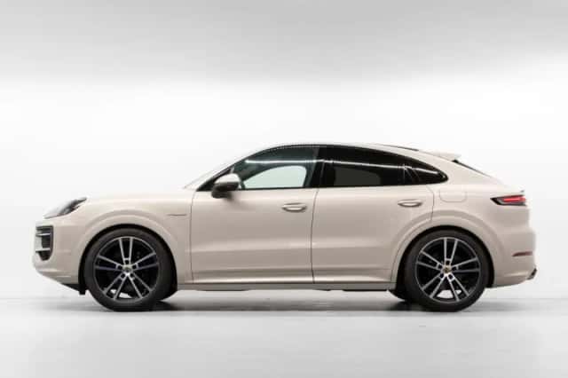 Porsche Cayenne (2026) thumbnail 2