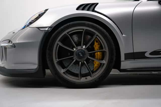 Porsche 911 (2015) thumbnail 5