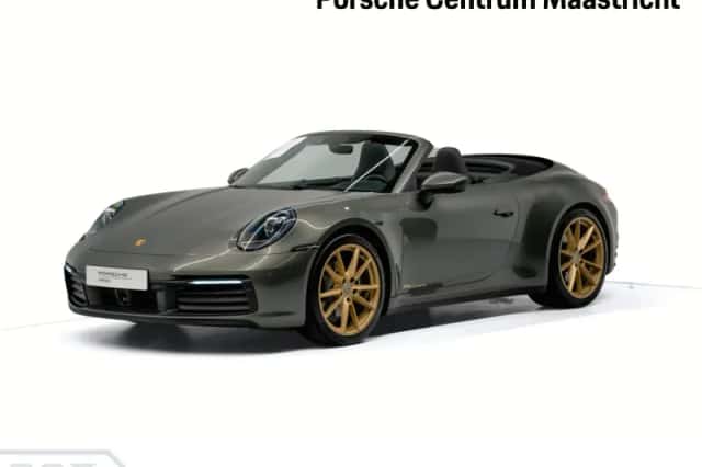 Porsche 911 (2024) thumbnail 1