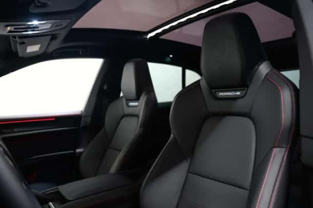 Porsche Cayenne (2026) thumbnail 5