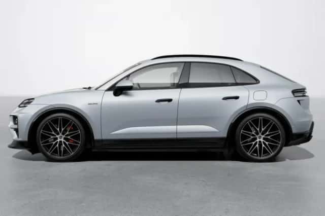 Porsche Macan (2025) thumbnail 2