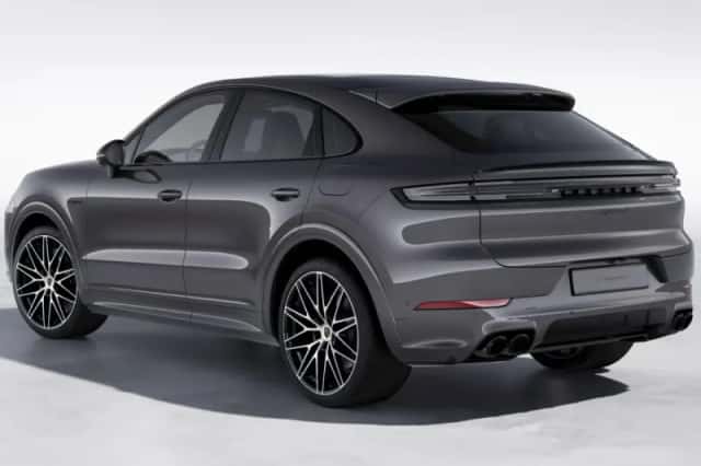 Porsche Cayenne (2024) thumbnail 3