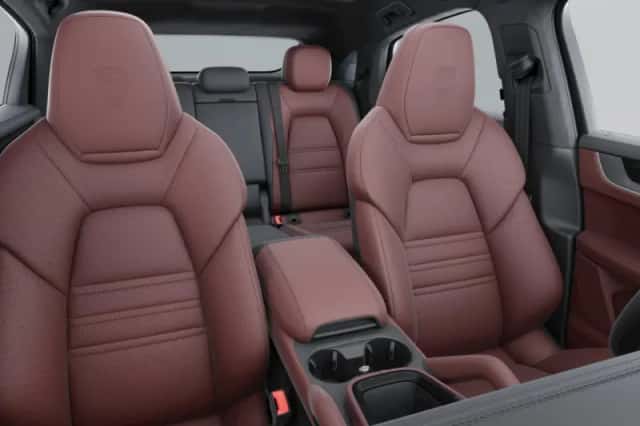 Porsche Cayenne (2024) thumbnail 5