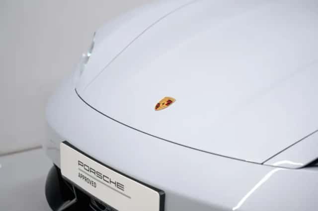 Porsche Taycan (2025) thumbnail 6