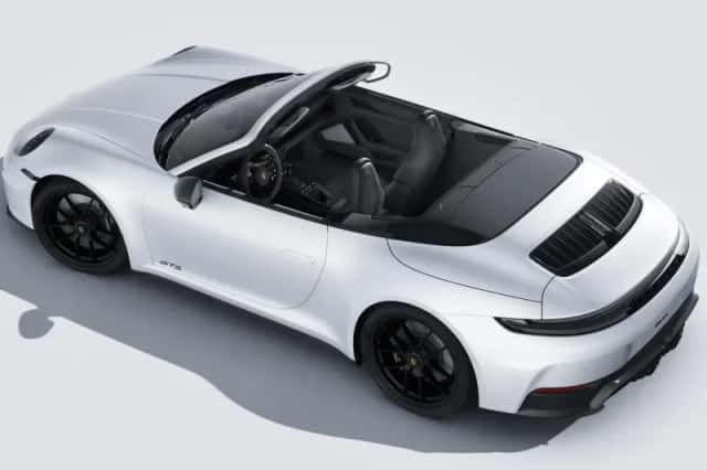Porsche 911 (2025) thumbnail 6