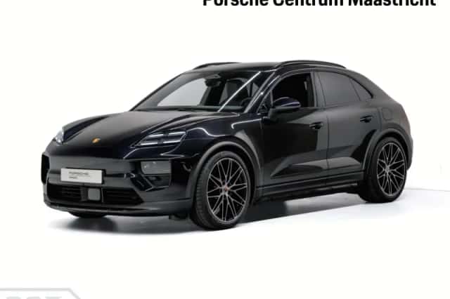 Porsche Macan (2026) thumbnail 1