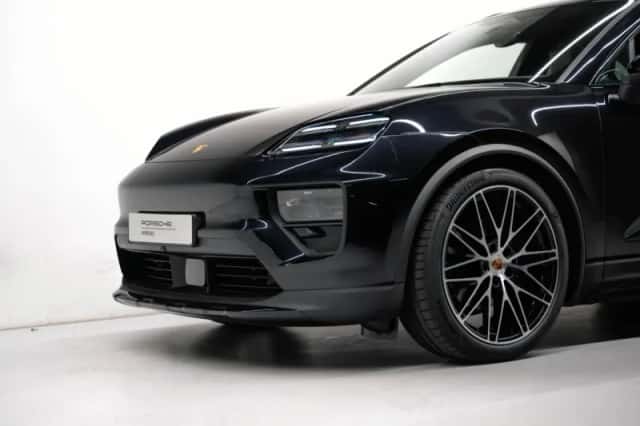 Porsche Macan (2026) thumbnail 4