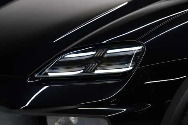 Porsche Macan (2026) thumbnail 6