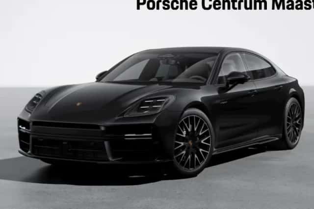 Porsche Panamera (0) thumbnail 1