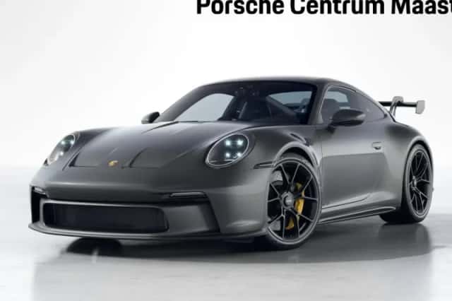Porsche 911 (2021) thumbnail 1