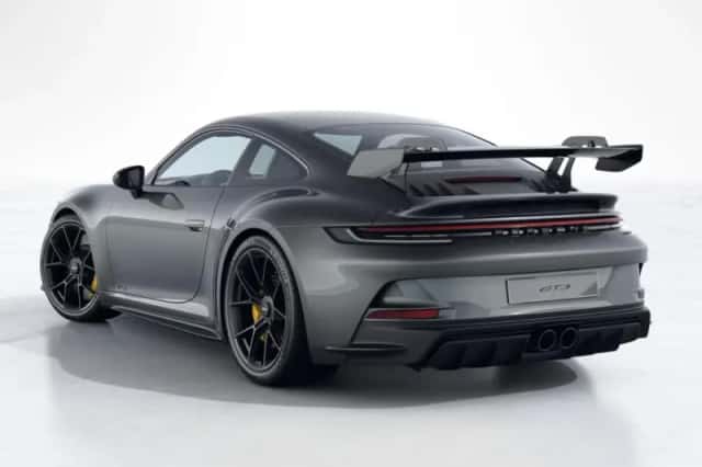 Porsche 911 (2021) thumbnail 3