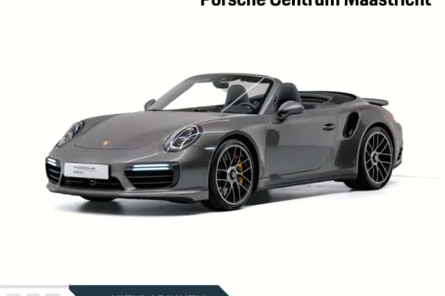 Porsche 911 (2018) thumbnail 1