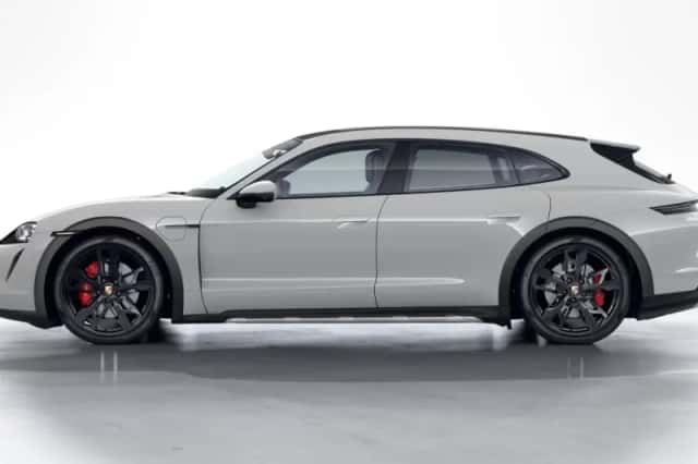 Porsche Taycan (2021) thumbnail 2