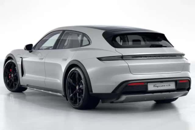 Porsche Taycan (2021) thumbnail 3