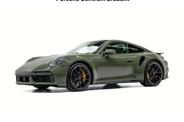 Porsche 911 (2024) thumbnail 1