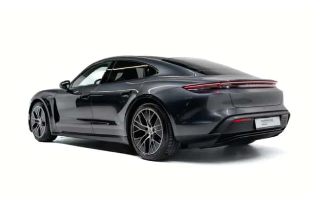 Porsche Taycan (2024) thumbnail 3