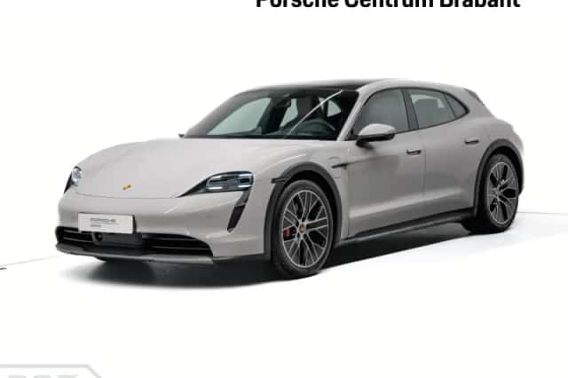 Porsche Taycan (2022) thumbnail 1