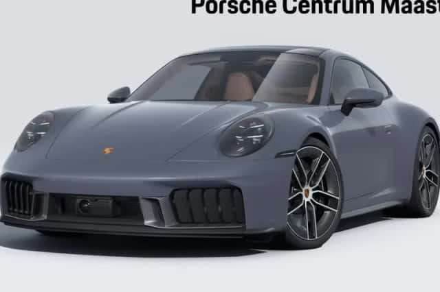 Porsche 911 (2025) thumbnail 1