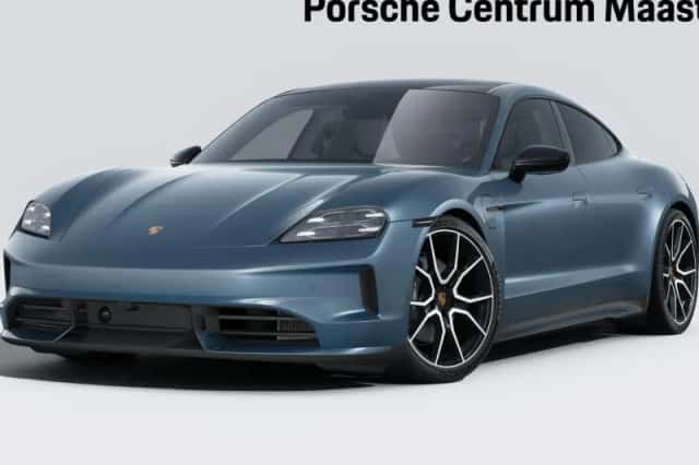 Porsche Taycan (2026) thumbnail 1