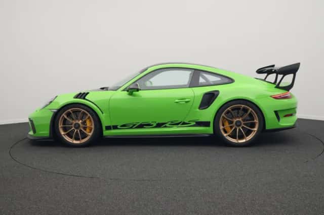 Porsche 911 (2018) thumbnail 2