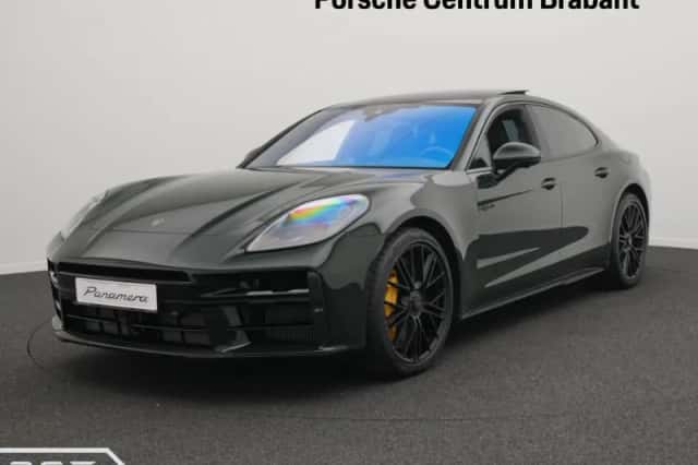 Porsche Panamera (2026) thumbnail 1