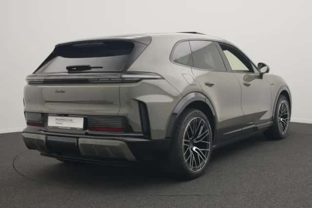 Porsche Cayenne (2026) thumbnail 5